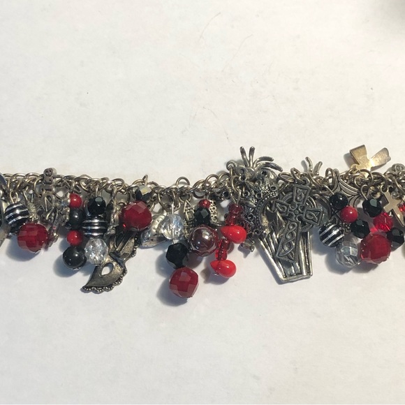 Gothic charm bracelet - Picture 14 of 16